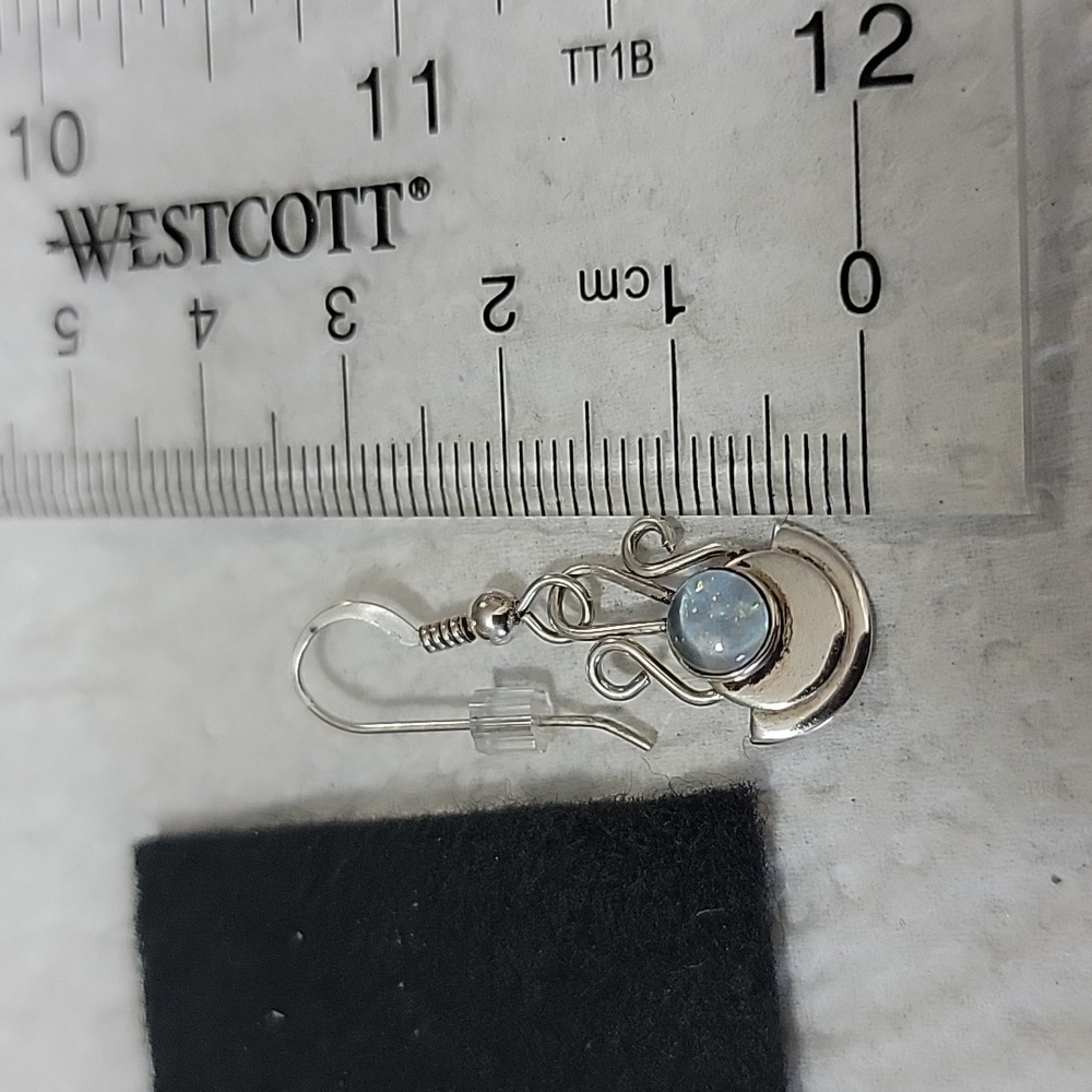 Handcrafted - Picture 2 of 3